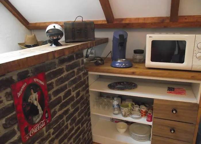 Campagnarde Du Grès Rouge De